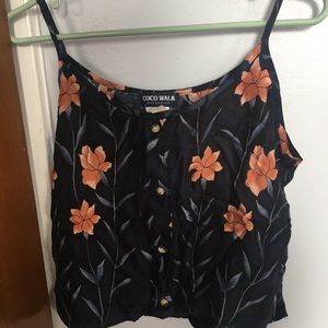 Spaghetti strap loose floral crop top